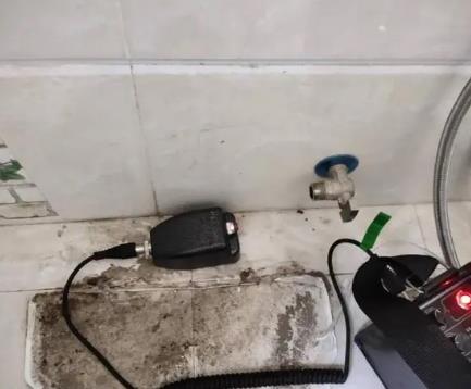 海伦屋顶漏水维修公司分享下卫生间漏水的危害及解决方法